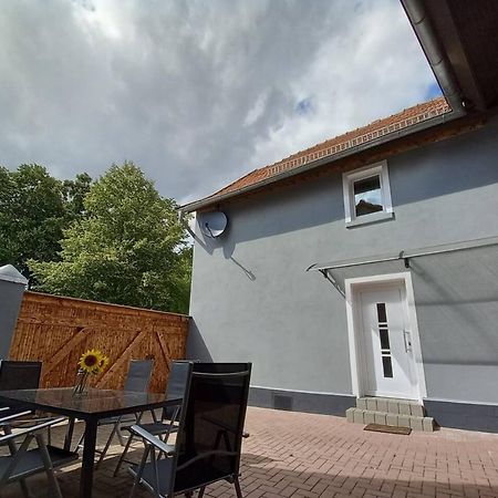 Pension - Kleinschmidt Urbach  Exteriör bild